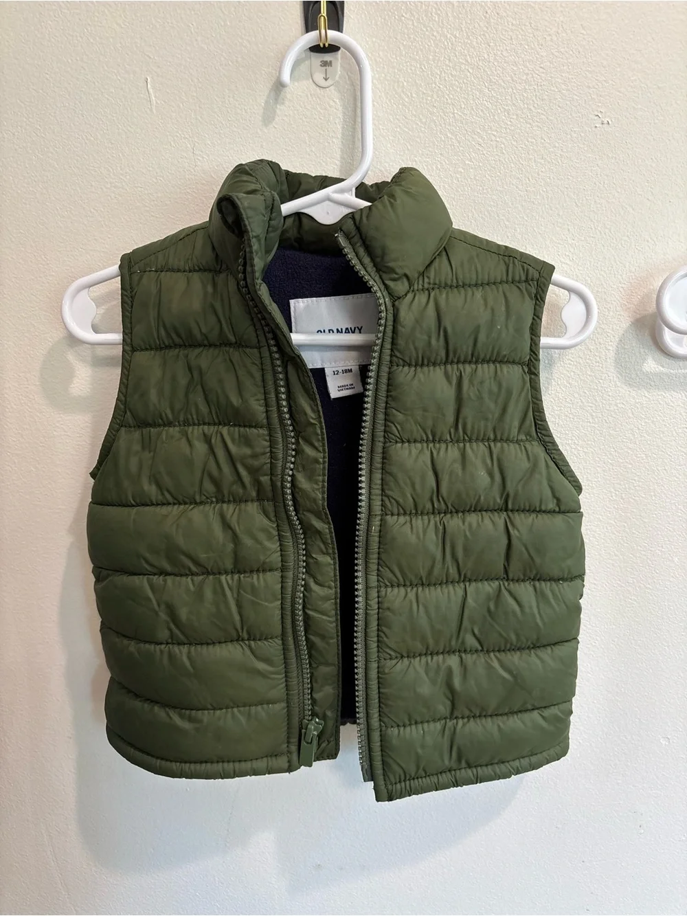 Old Navy Olive Puffer Vest 12-18 month fall